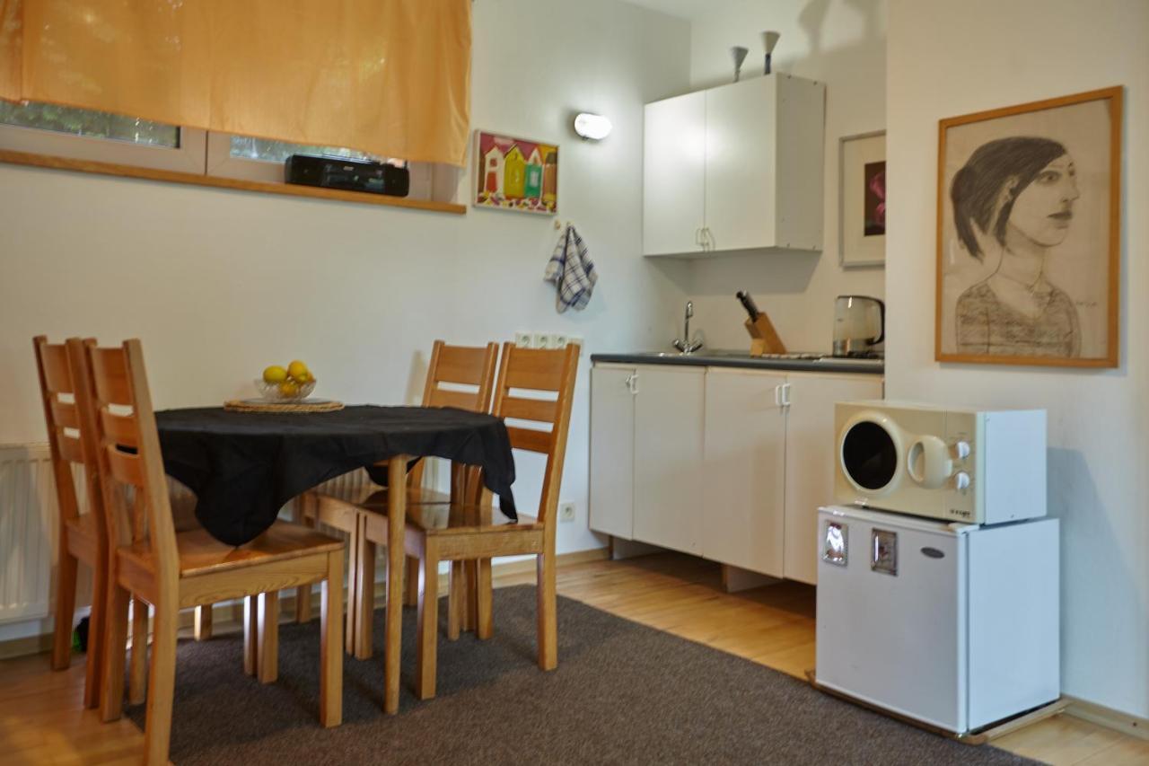 Villa In Bio Garden - You Will Save Money Here Prag Exteriör bild